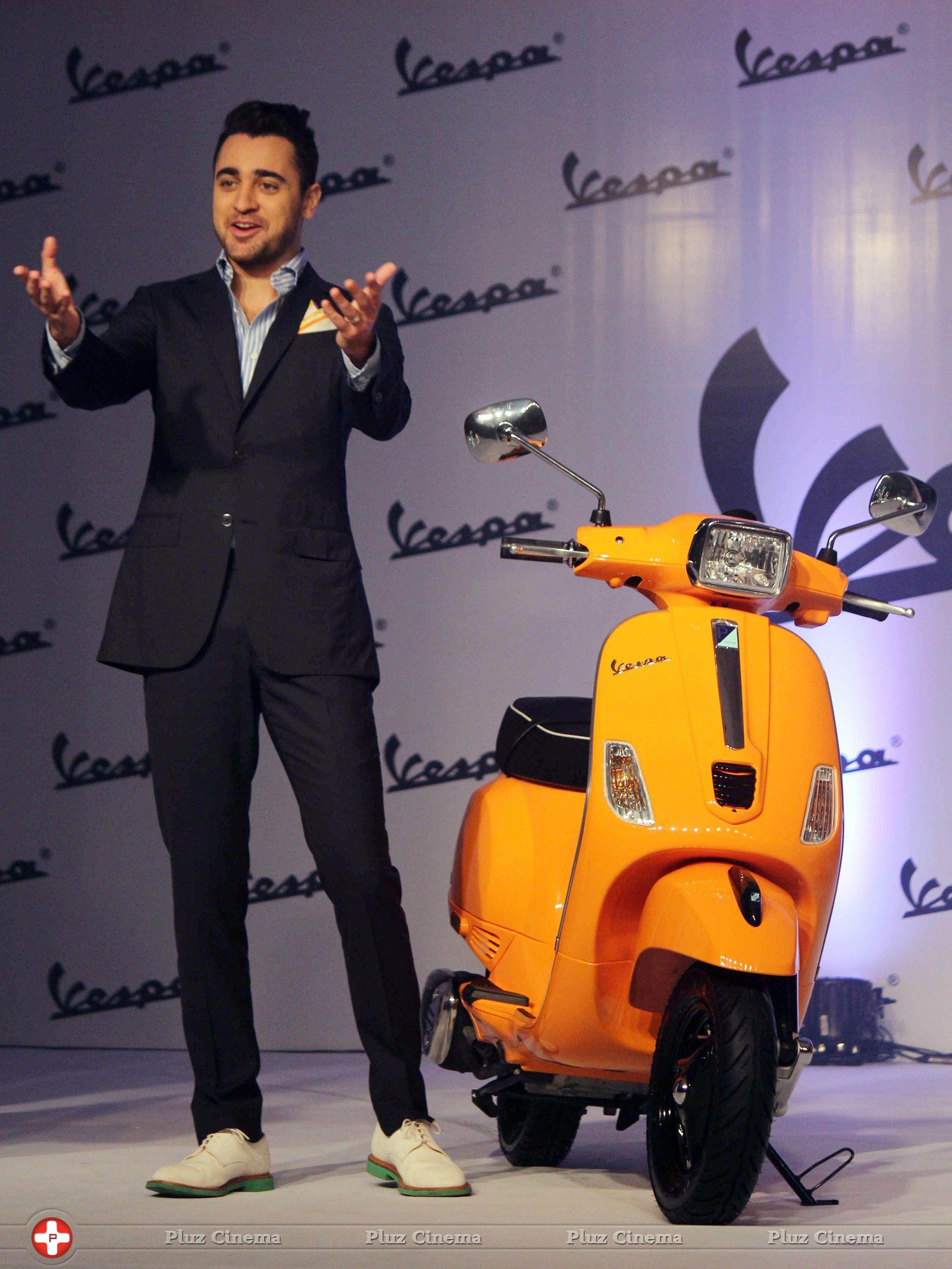 Imran Khan - Imran Khan launches Vespa S scooter Photos | Picture 723321