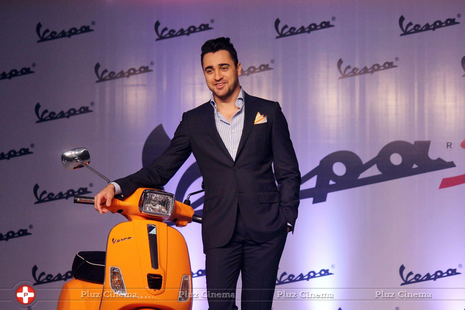 Imran Khan - Imran Khan launches Vespa S scooter Photos | Picture 723324