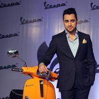 Imran Khan - Imran Khan launches Vespa S scooter Photos | Picture 723323