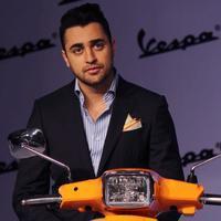 Imran Khan - Imran Khan launches Vespa S scooter Photos | Picture 723329
