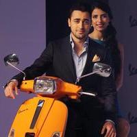 Imran Khan - Imran Khan launches Vespa S scooter Photos | Picture 723332