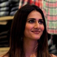 Vaani Kapoor unveils Max Summer 2014 collection Photos | Picture 723280