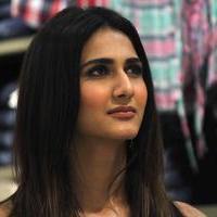 Vaani Kapoor unveils Max Summer 2014 collection Photos | Picture 723287