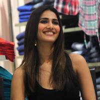 Vaani Kapoor unveils Max Summer 2014 collection Photos | Picture 723289