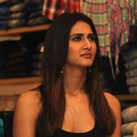 Vaani Kapoor unveils Max Summer 2014 collection Photos | Picture 723292