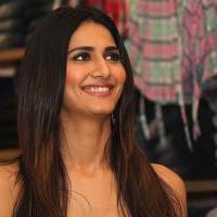 Vaani Kapoor unveils Max Summer 2014 collection Photos | Picture 723295