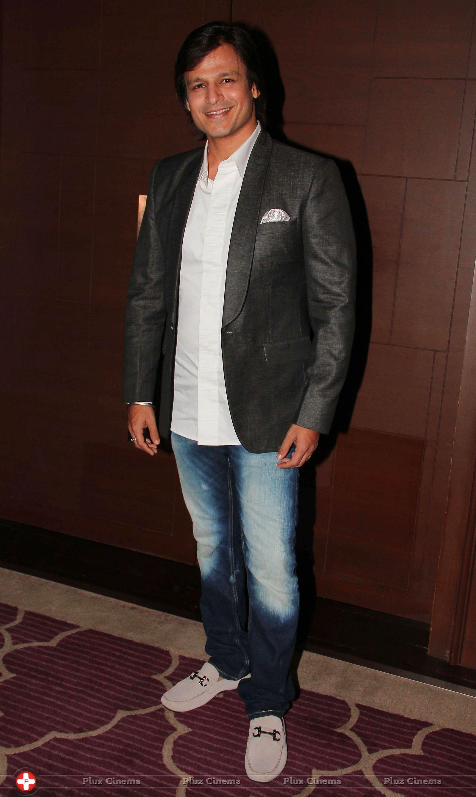 Vivek Oberoi - Bollywood Celebrities attend 'In an artist's mind' party Photos | Picture 723977