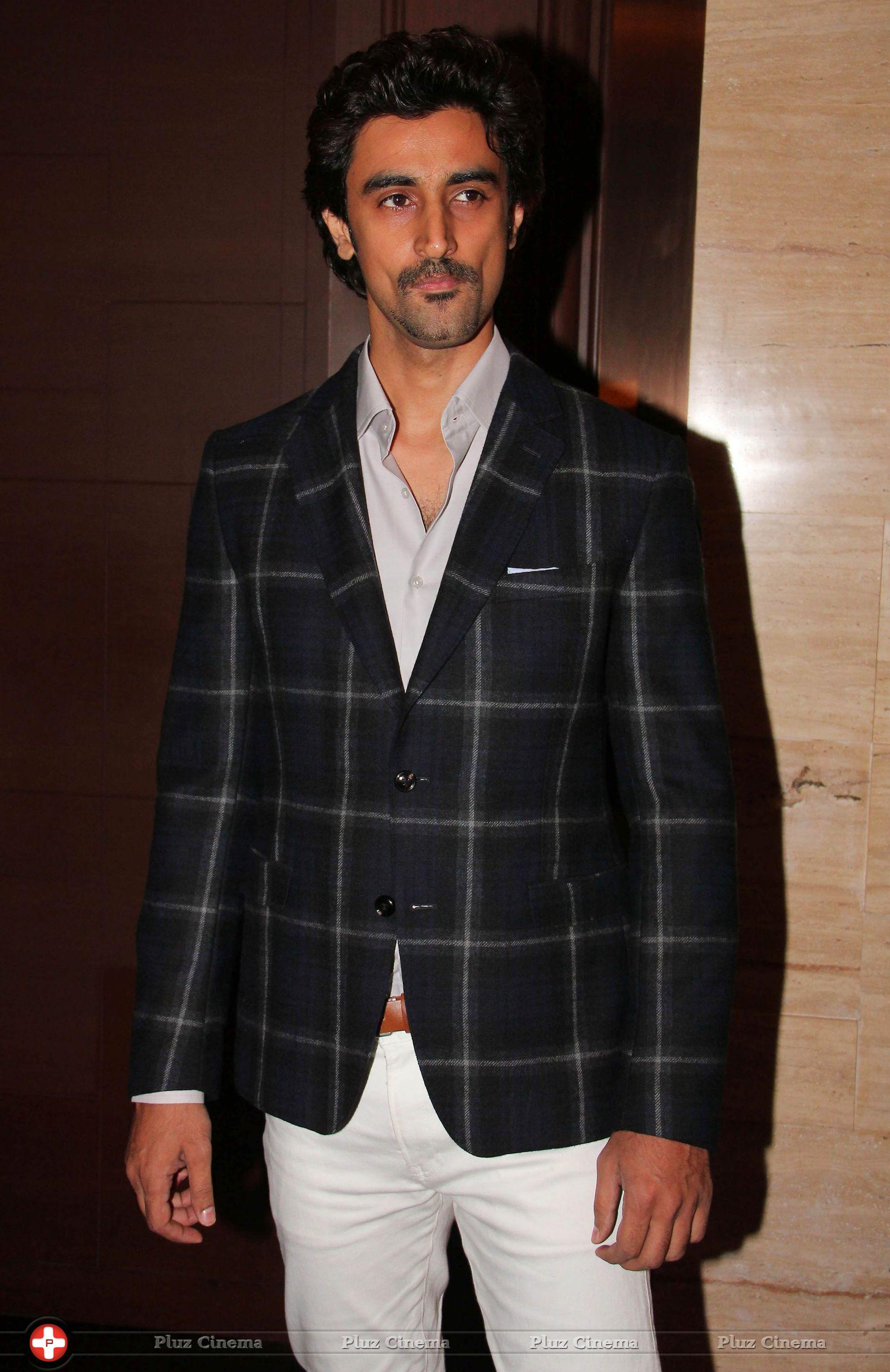 Kunal Kapoor - Bollywood Celebrities attend 'In an artist's mind' party Photos | Picture 723984