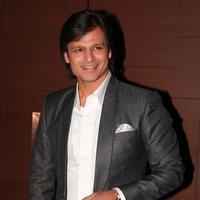 Vivek Oberoi - Bollywood Celebrities attend 'In an artist's mind' party Photos | Picture 723979