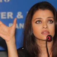 Aishwarya Rai leads UNAIDS mission on issues of women and HIV Stills | Picture 725471