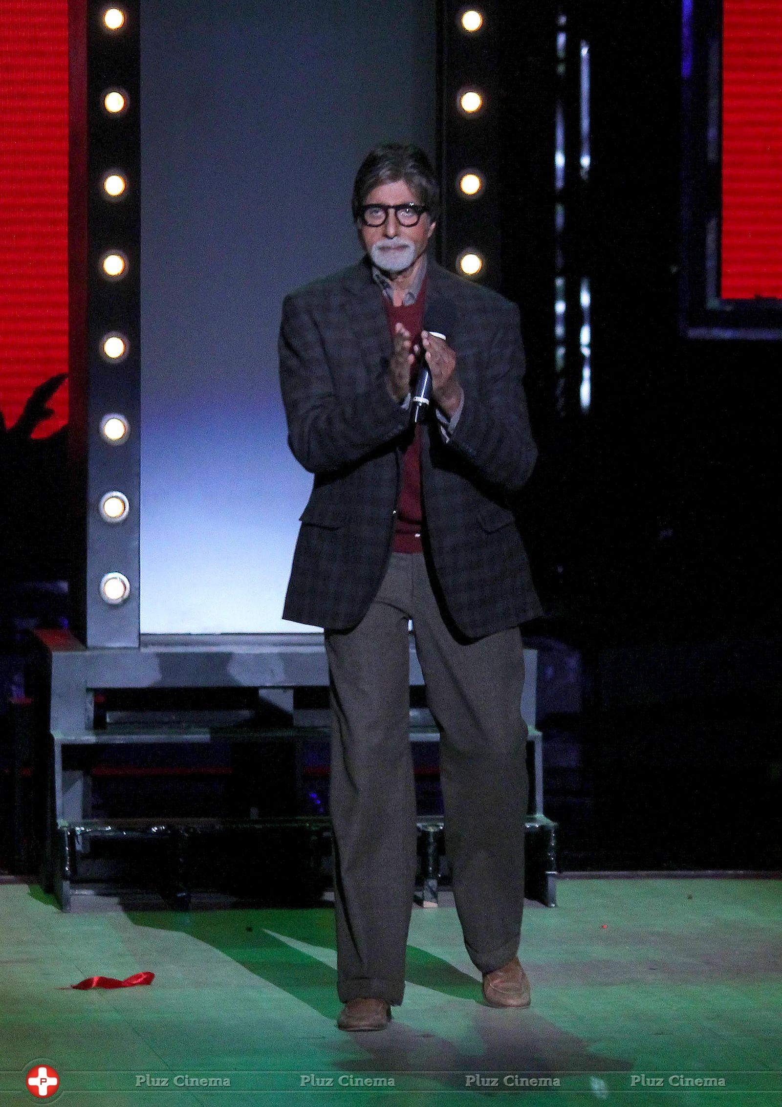 Amitabh Bachchan - Amitabh Bachchan promotes film Bhootnath Returns on the set of India's Got Talent Season 5 | Picture 725477