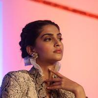 Sonam Kapoor Ahuja - FICCI Frames 2014 Day 1 Photos | Picture 726920