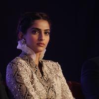 Sonam Kapoor Ahuja - FICCI Frames 2014 Day 1 Photos | Picture 726923