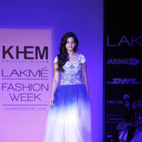 Rakul Preet Singh - Lakme Fashion Week Summer Resort 2014 Day 3 Photos | Picture 727380