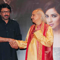 Shreya Ghoshal launch ghazal album Humnasheen Photos