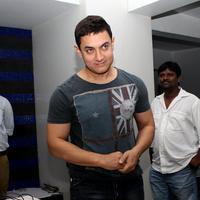 Aamir Khan - Aamir Khan celebrates his 49th birthday Photos | Picture 727894
