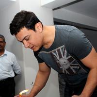 Aamir Khan - Aamir Khan celebrates his 49th birthday Photos | Picture 727901
