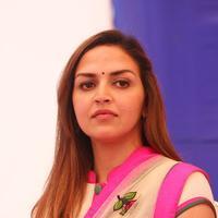 Esha Deol - Esha Deol launches free computer education for youth Stills | Picture 727876