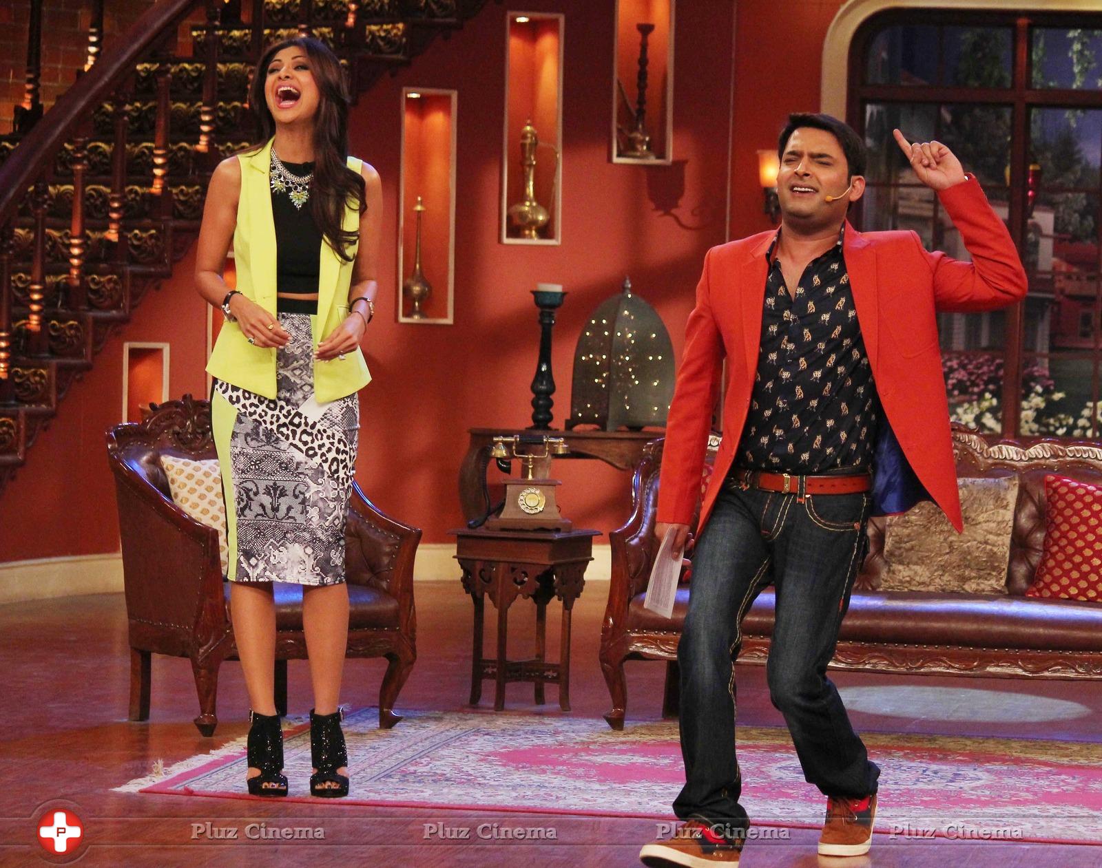 Promotion of film Dishkiyaoon on the sets of Comedy Nights with Kapil Photos | Picture 728032