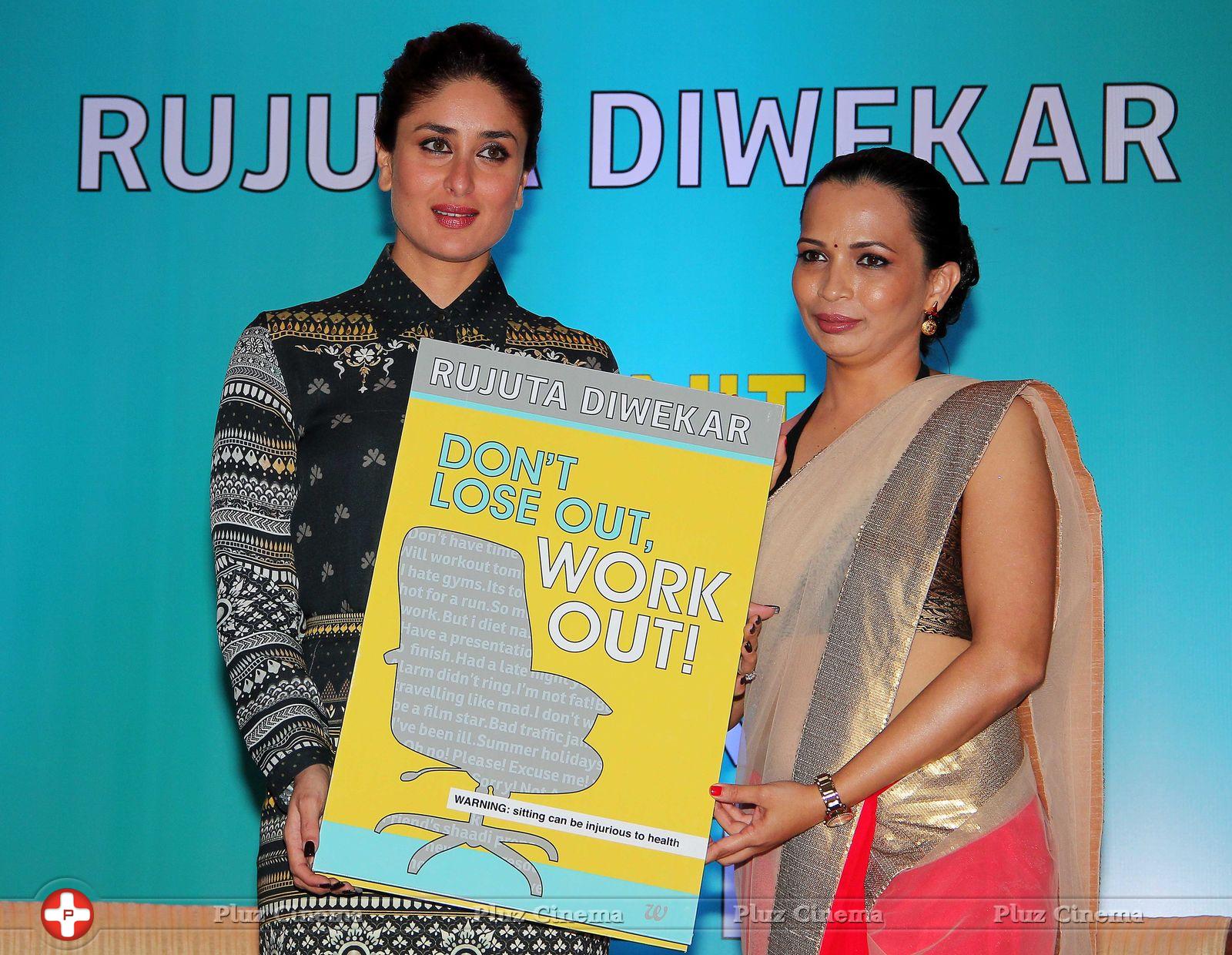 Kareena Kapoor at the Launch of Book Dont Lose out, Work out Photos | Picture 729215