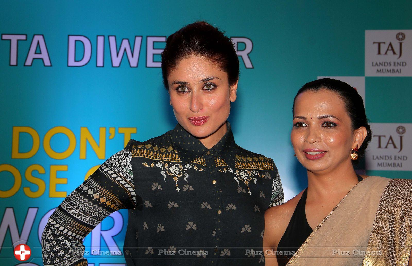 Kareena Kapoor - Kareena Kapoor at the Launch of Book Dont Lose out, Work out Photos | Picture 729233