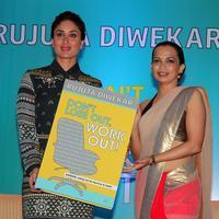 Kareena Kapoor at the Launch of Book Dont Lose out, Work out Photos | Picture 729211