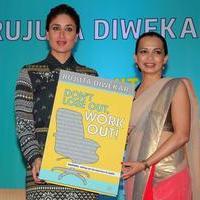 Kareena Kapoor at the Launch of Book Dont Lose out, Work out Photos