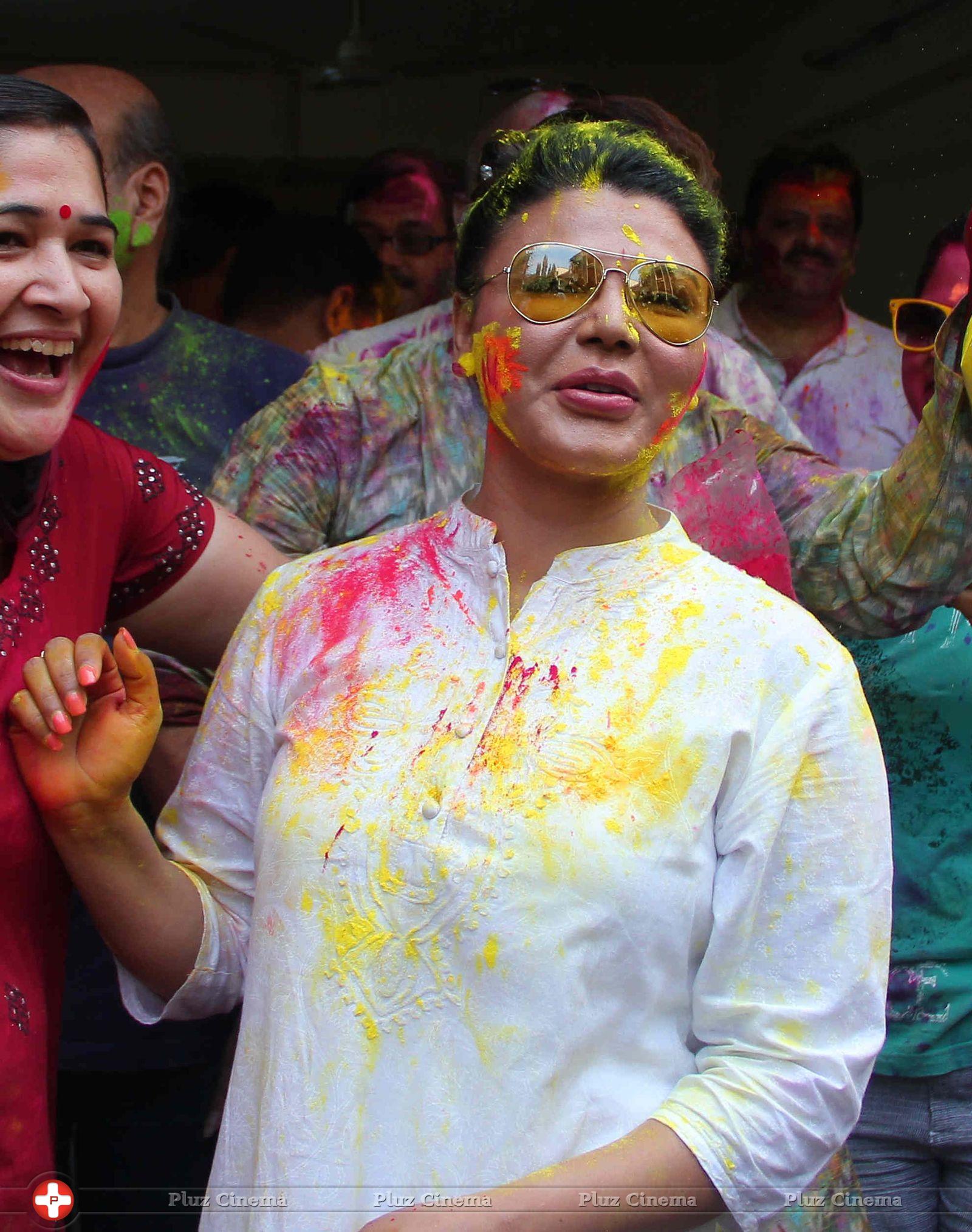 Rakhi Sawant - Celebrities enjoy Holi 2014 Photos | Picture 729588