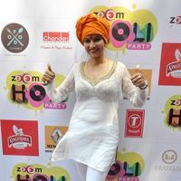 Tanisha Singh - Celebrities enjoy Holi 2014 Photos