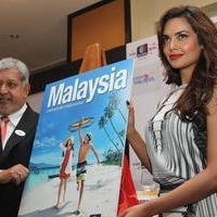 Esha Gupta - Esha Gupta promotes Tourism Malaysia Stills | Picture 730437