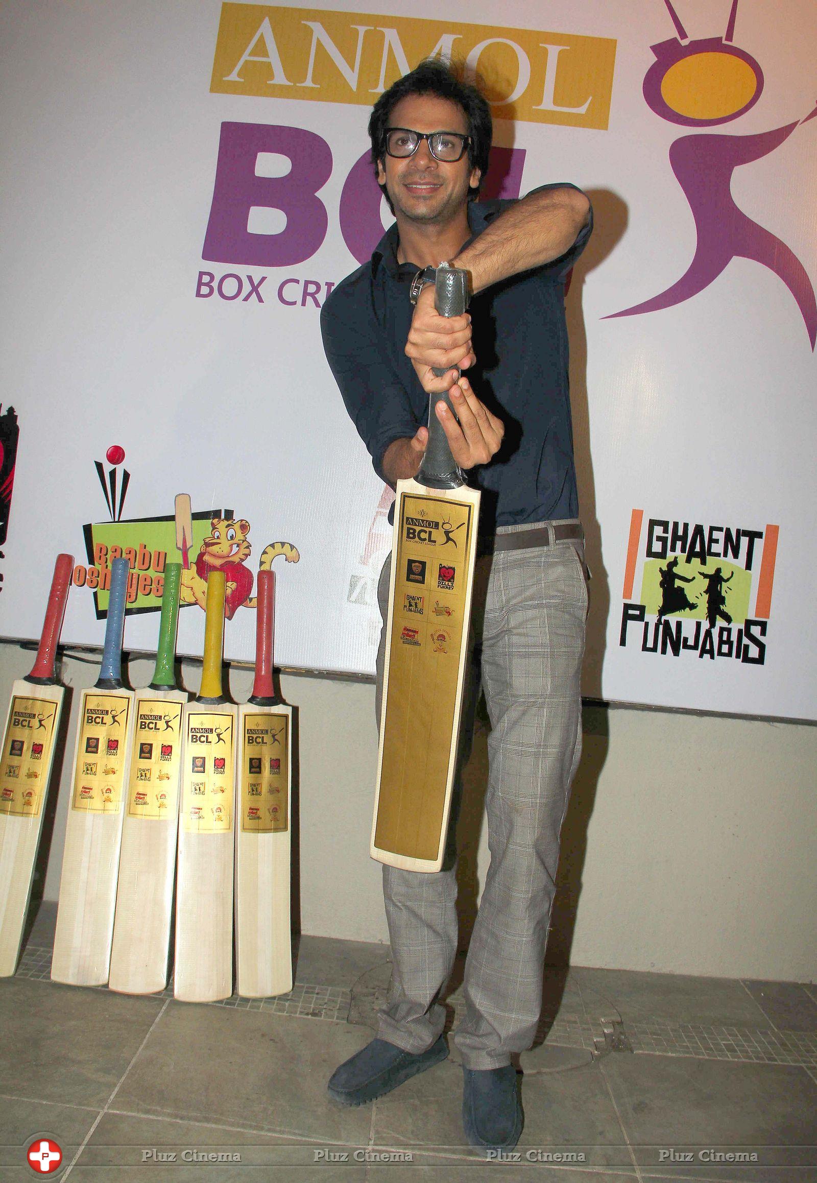 Karan Mehra - TV stars unveil the Golden Bat of Box Cricket League Photos | Picture 732238