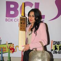 Kamya Panjabi - TV stars unveil the Golden Bat of Box Cricket League Photos | Picture 732251