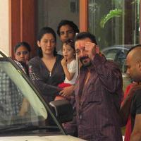 Sanjay Dutt - Sanjay Dutt leaves for jail Photos | Picture 732625
