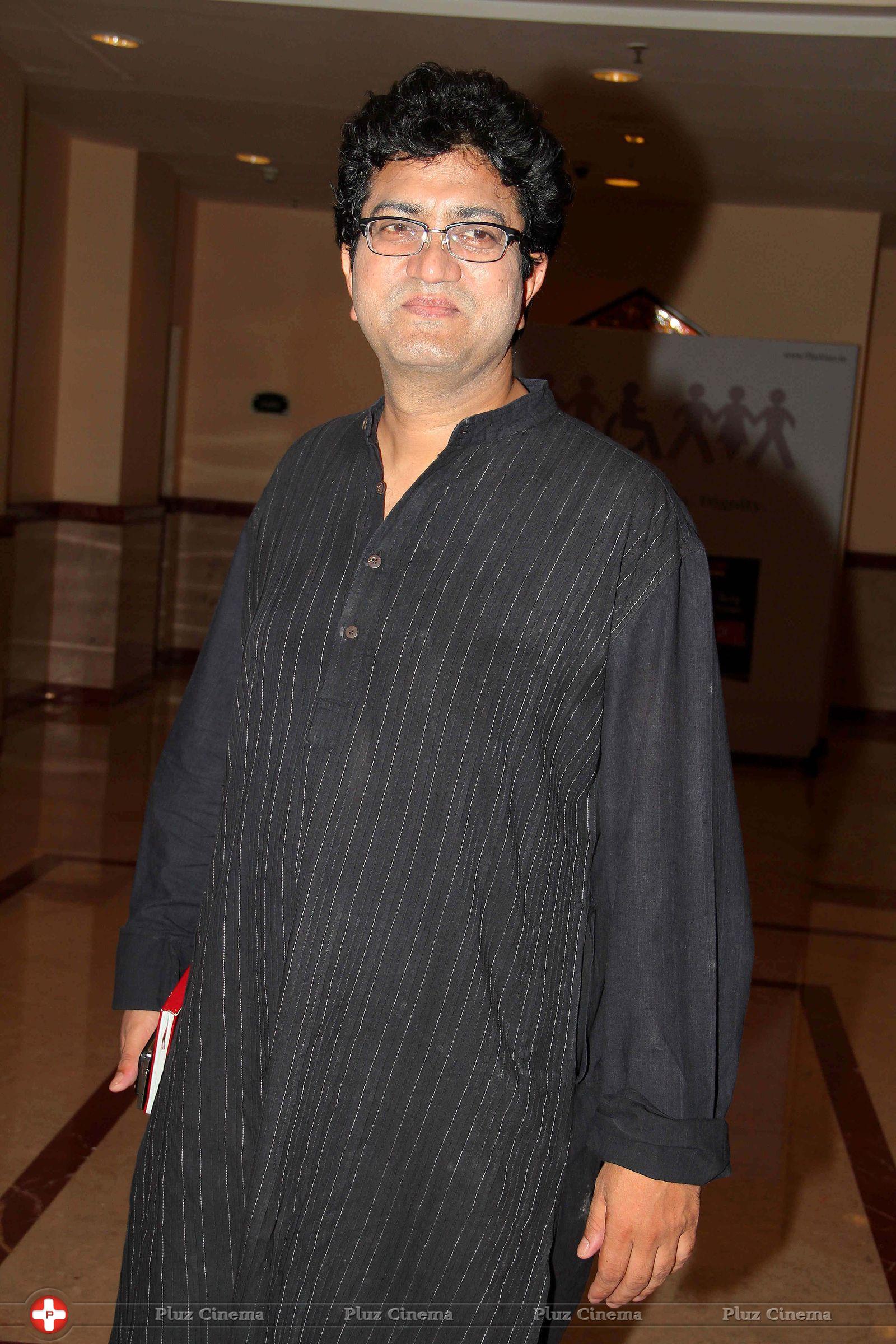 Prasoon Joshi - Launch of Campaign Veer Stills | Picture 733271