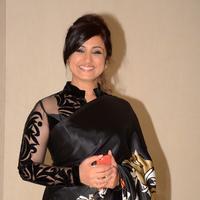 Divya Dutta - Amitabh Bachchan receives India Global Icon Award Photos
