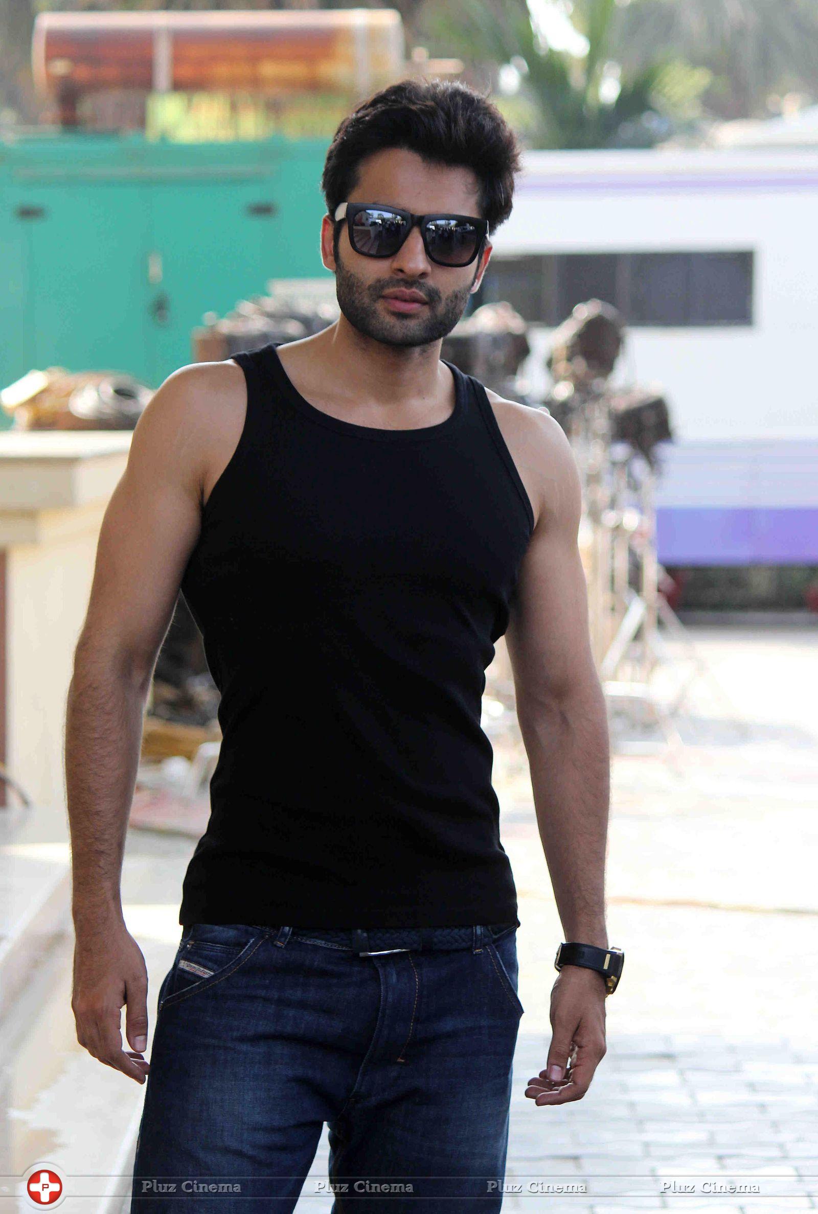 Jackky Bhagnani - Jackky Bhagnani promotes his film Youngistaan on the sets of Boogie Woogie Photos | Picture 733329