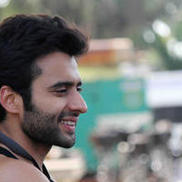 Jackky Bhagnani - Jackky Bhagnani promotes his film Youngistaan on the sets of Boogie Woogie Photos | Picture 733326