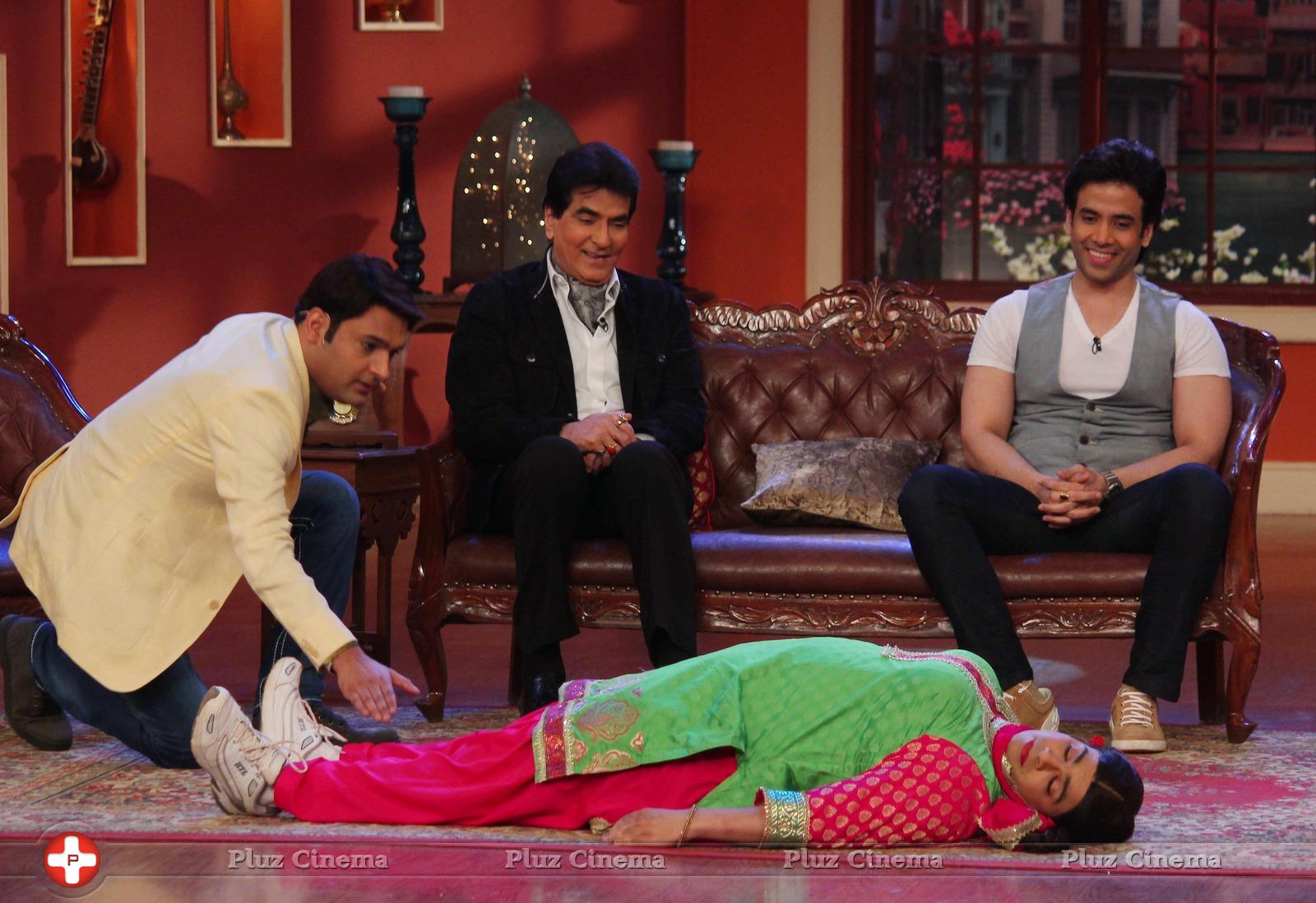 Jeetendra on the sets of Comedy Nights With Kapil Photos | Picture 734643