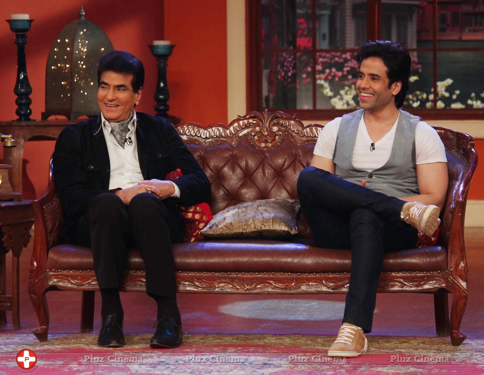 Jeetendra on the sets of Comedy Nights With Kapil Photos | Picture 734648