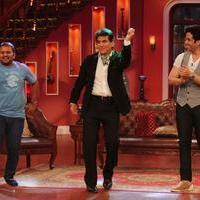 Jeetendra on the sets of Comedy Nights With Kapil Photos | Picture 734655