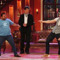 Jeetendra on the sets of Comedy Nights With Kapil Photos | Picture 734656