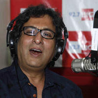 Talat Aziz - Carvaan E Ghazal most heard radio show on 92.7 BIG FM Photos | Picture 735527