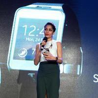 Freida Pinto - Freida Pinto launches Samsung S5 smart phone Stills | Picture 735672