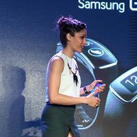 Freida Pinto - Freida Pinto launches Samsung S5 smart phone Stills | Picture 735674