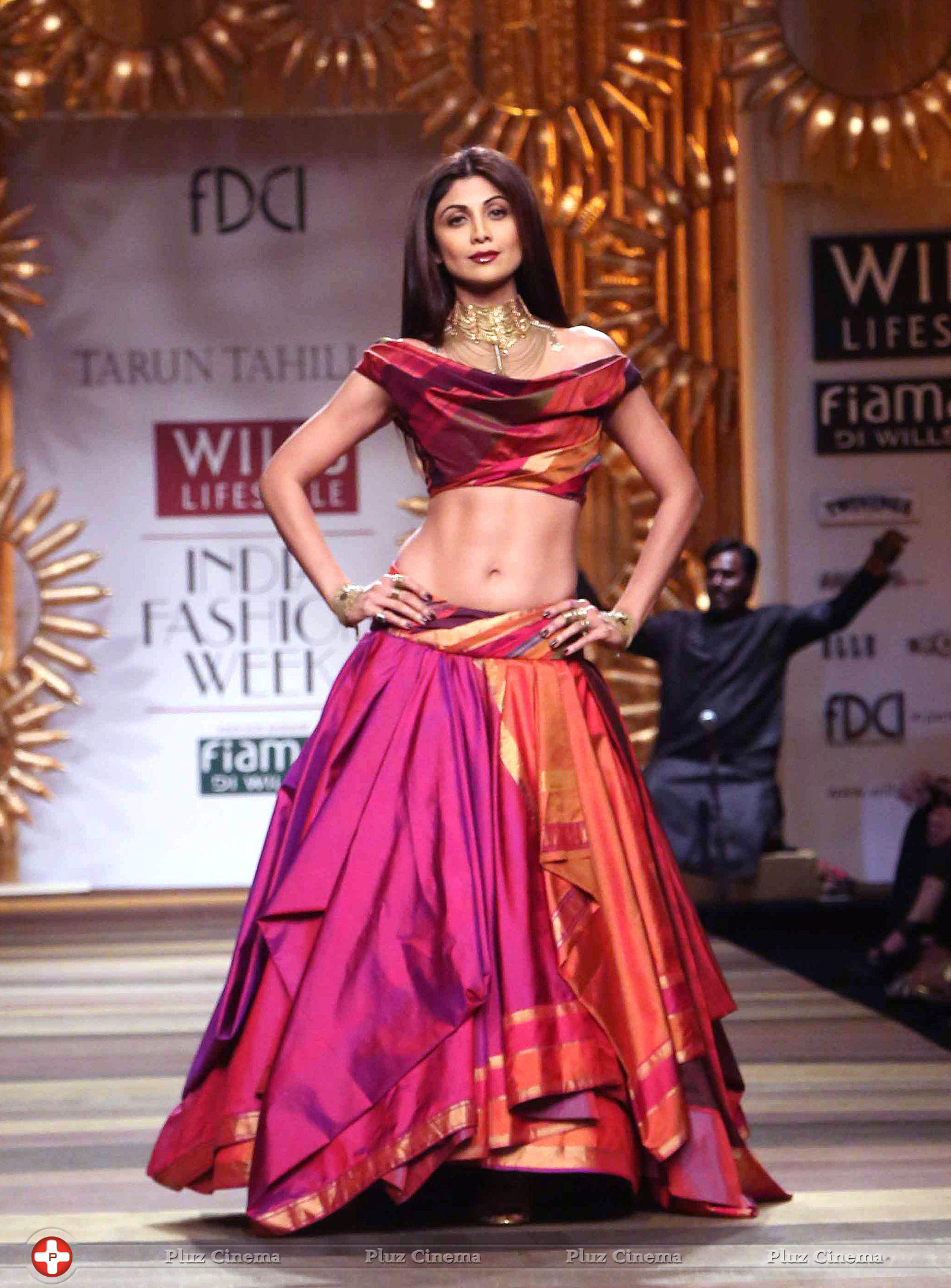 Shilpa Shetty - Promotion of film Dishkiyaoon at the Wills Lifestyle India Fashion Week 2014 Photos | Picture 734984