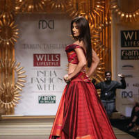 Shilpa Shetty - Promotion of film Dishkiyaoon at the Wills Lifestyle India Fashion Week 2014 Photos | Picture 734987