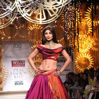 Shilpa Shetty - Promotion of film Dishkiyaoon at the Wills Lifestyle India Fashion Week 2014 Photos | Picture 734991