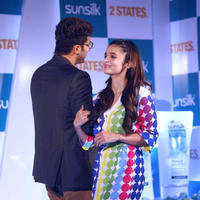 Arjun Kapoor & Alia Bhatt promotes film 2 States Photos | Picture 736986