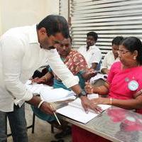 Seeman - Stars at April 2014 Elections Photos | Picture 747675