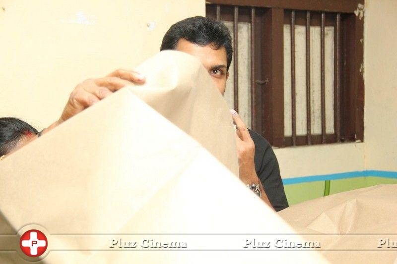 Karthi - Stars at April 2014 Elections Photos | Picture 747659